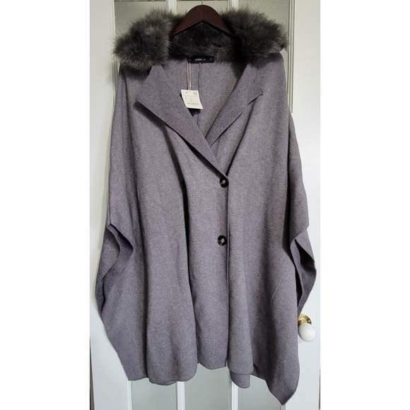 🆕️ NWT Zara Faux Fur Collar Cape/Poncho - Picture 6 of 8